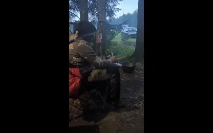 Наташа затачивает кол
